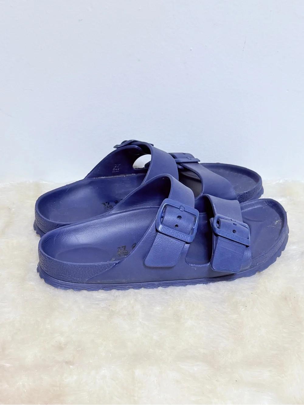 Birkenstocks Arizona Essentials navy size (37) US SZ 6.5 youth